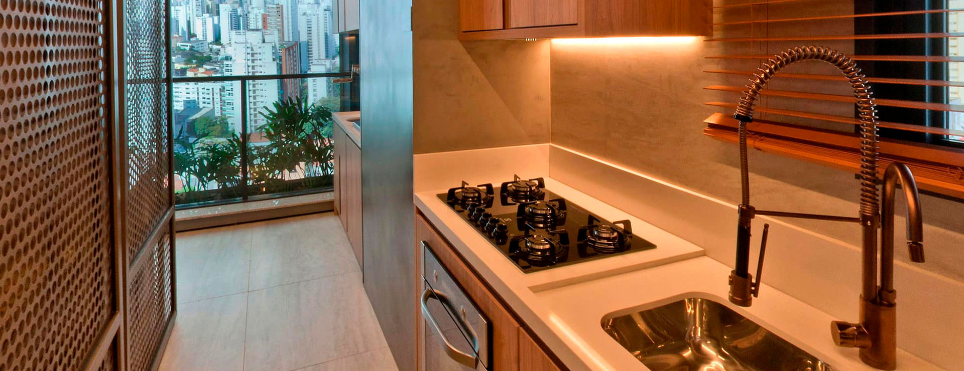 Cozinha planejada: saiba quais são os diferenciais, as vantagens e desvantagens