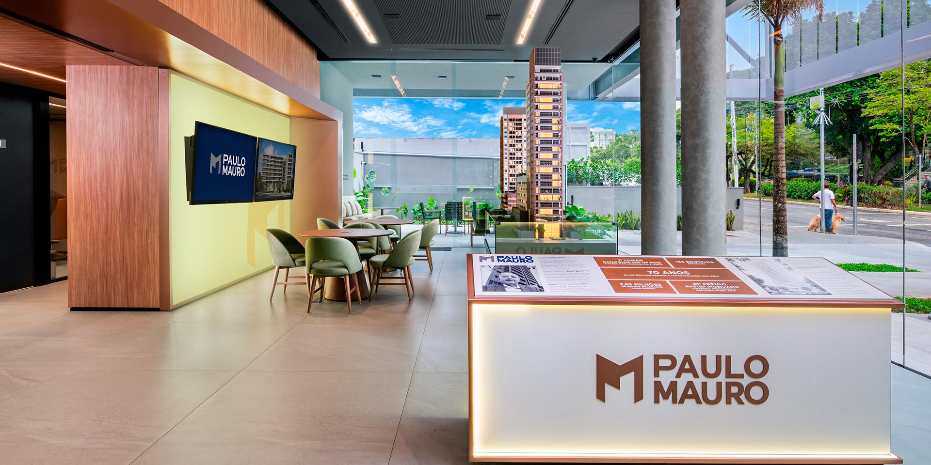 paulo-mauro-quem-somos-showroom-desk-v2